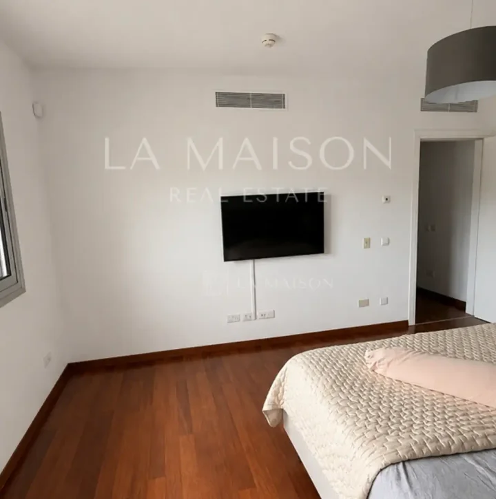 4-bedroom detached house for rent 310 m² in Nicosia, Aglantzia