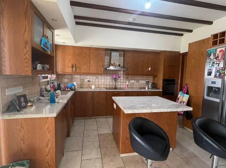 Detached house for rent 253 m² in Nicosia, Psimolofou