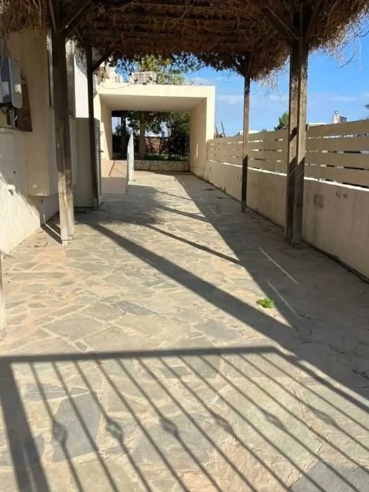 Semi-detached house for rent 256 m² in Limassol, Agios Athanasios