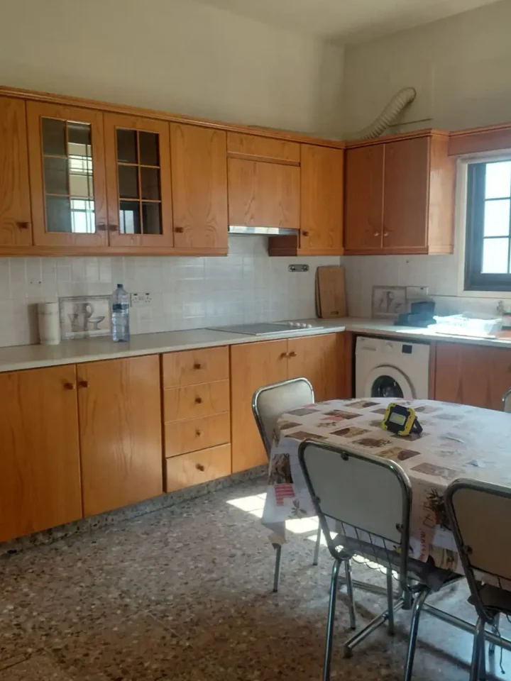 3-bedroom semi-detached house for rent 125 m² in Larnaca, Drosia