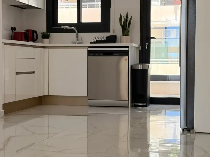 2-bedroom apartments for rent 106 m² in Limassol, Limassol - Neapolis