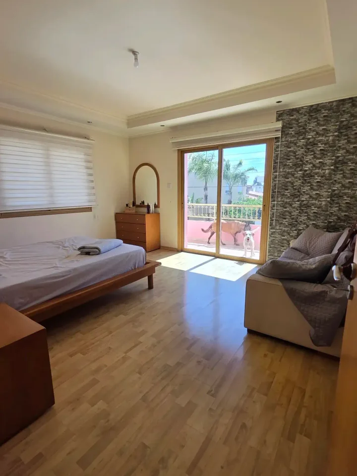 Detached house for rent 330 m² in Limassol, Polemidia - Archangelos Michail
