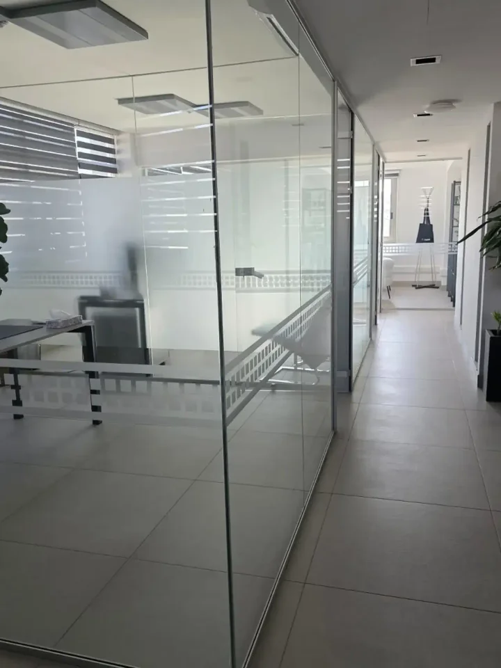 Office 430 m² for rent in Limassol, Limassol - Mesa Geitonia