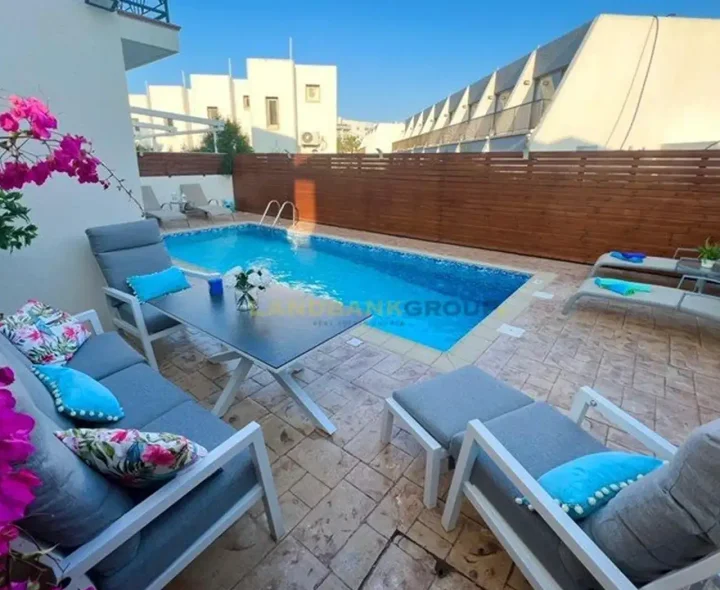 3-bedroom semi-detached house for rent 124 m² in Famagusta, Pernera