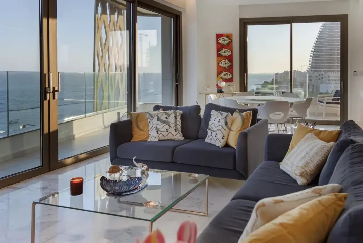 3-bedroom apartments for rent 135 m² in Limassol, Mouttagiaka Tourist Area