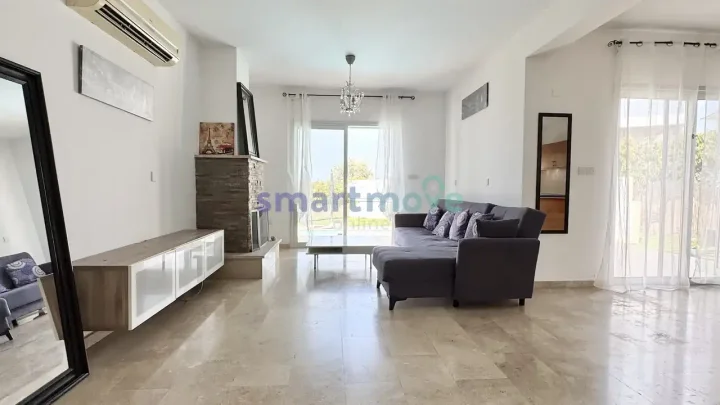 Villa for rent 200 m² in Limassol, Agios Tychon