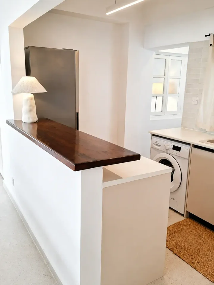 2-bedroom apartments for rent 85 m² in Nicosia, Agioi Omologites