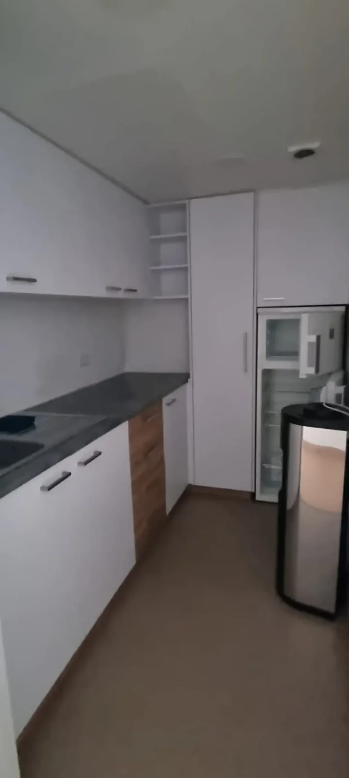 Office 100 m² for rent in Limassol, Limassol - Agia Zoni