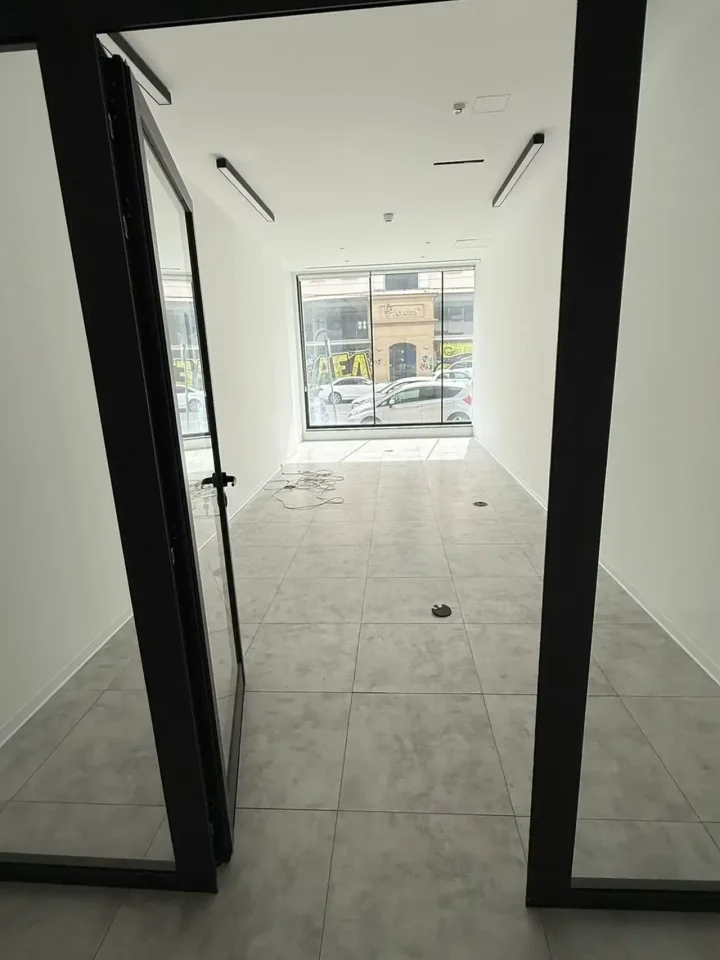 Office 500 m² for rent in Limassol, Limassol - Agios Nicolaos