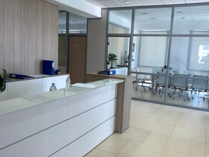 Office 425 m² for rent in Nicosia, Aglantzia