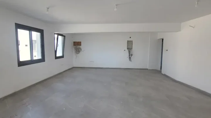 Office 95 m² for rent in Paphos, Paphos - Vasiliko