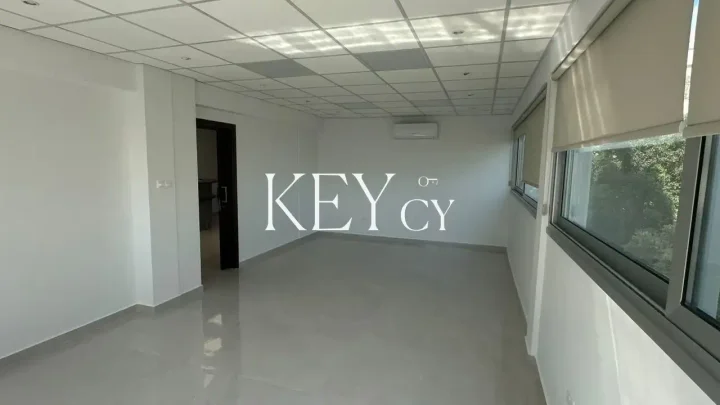 Office 103 m² for rent in Limassol, Limassol - Agia Zoni