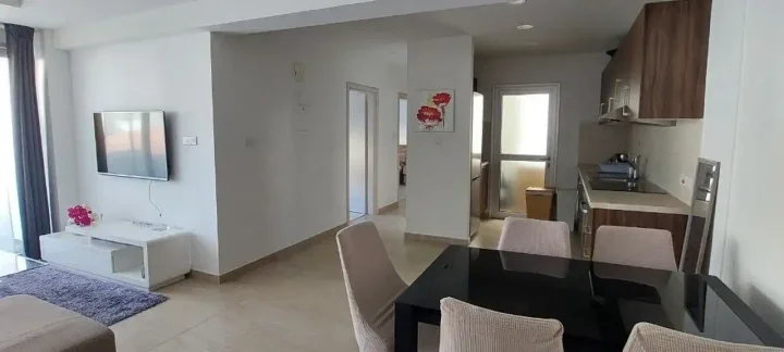 2-bedroom apartments for rent 90 m² in Larnaca, Larnaka - Finikoudes