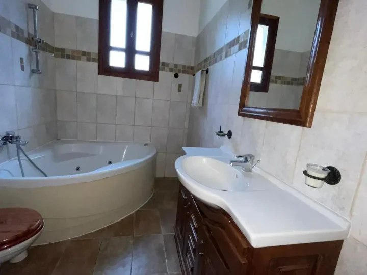 4-bedroom villa for rent 170 m² in Paphos, Peristerona Pafou