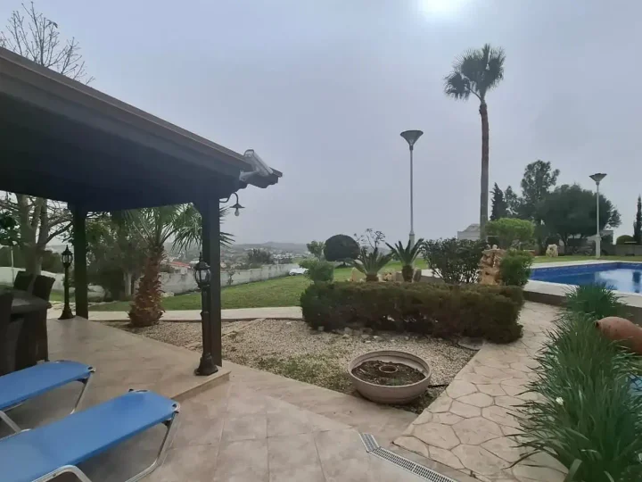 5-bedroom detached house for rent 280 m² in Limassol, Parekklisia