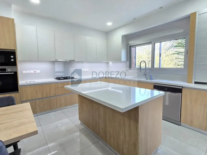 3-спальная апартаменты в аренду 120 м² в Limassol, Limassol - Agios Nicolaos