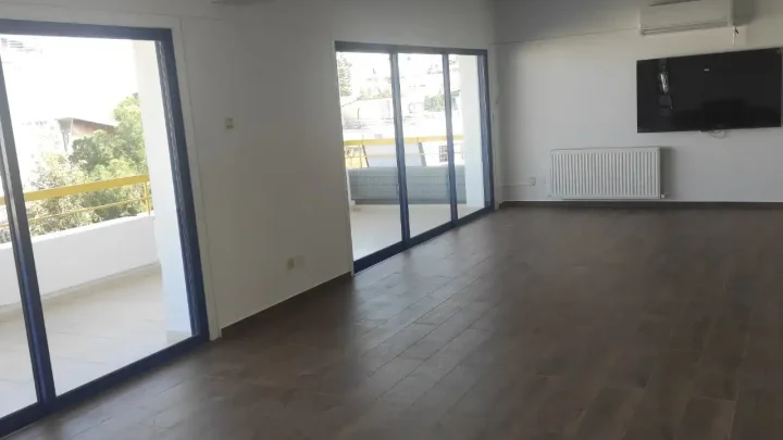 4-bedroom apartments for rent 207 m² in Nicosia, Nicosia - Lykabittos