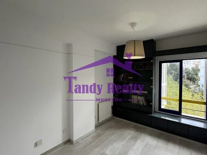 4-bedroom apartments for rent 207 m² in Nicosia, Nicosia - Lykabittos