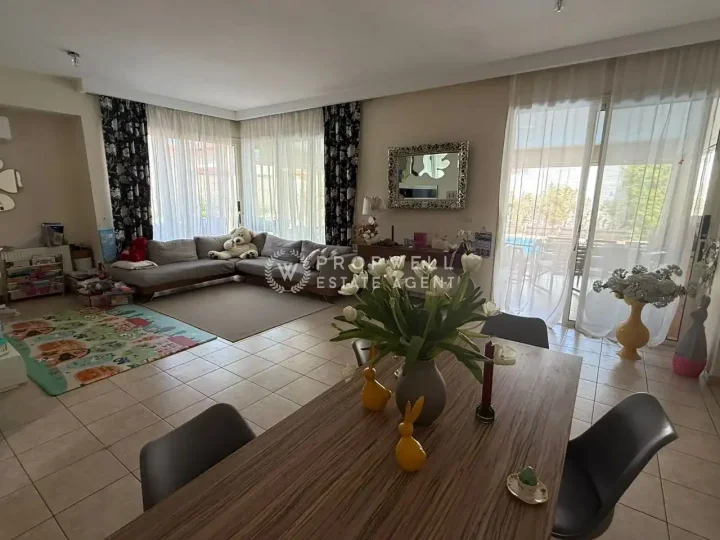 4-bedroom villa for rent 275 m² in Larnaca, Dekeleia