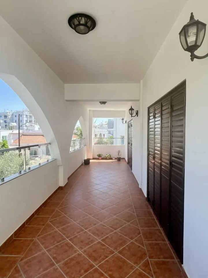 Apartments for rent 150 m² in Nicosia, Palouriotissa
