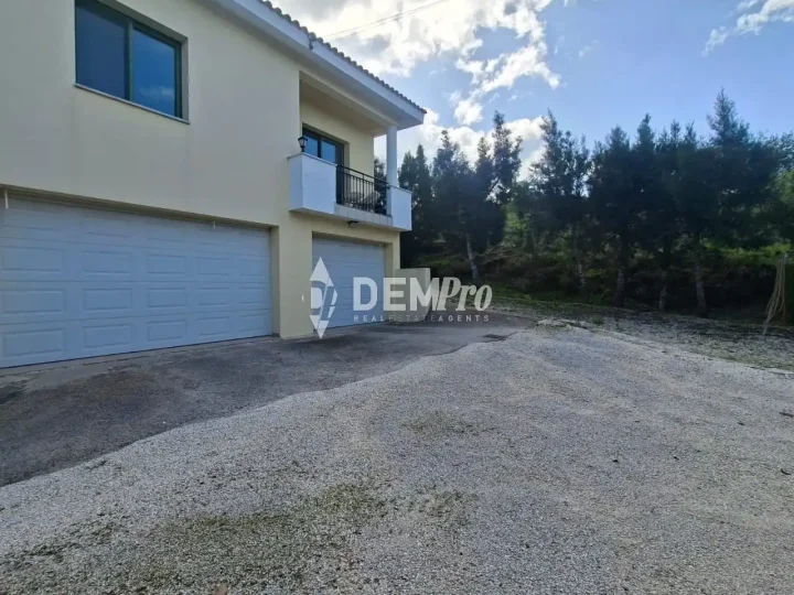 3-bedroom detached house for rent 220 m² in Paphos, Drouseia