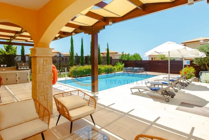 3-bedroom villa for rent 215 m² in Paphos, Aphrodite hills Kouklia
