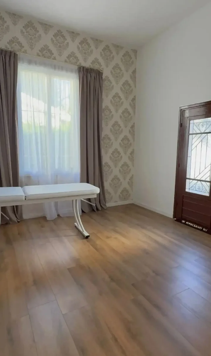 Commercial properties 230 m² for rent in Limassol, Limassol - Agios Ioannis