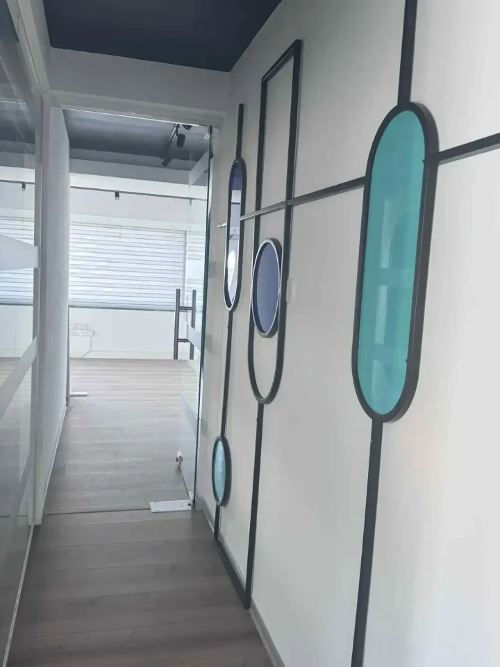 Office 216 m² for rent in Limassol, Limassol Marina