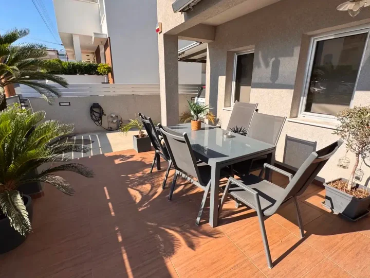 3-bedroom detached house for rent 150 m² in Limassol, Limassol - Mesa Geitonia