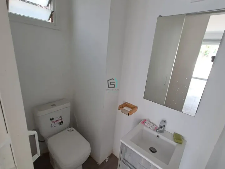 Trading area 35 m² for rent in Limassol, Limassol - Neapolis