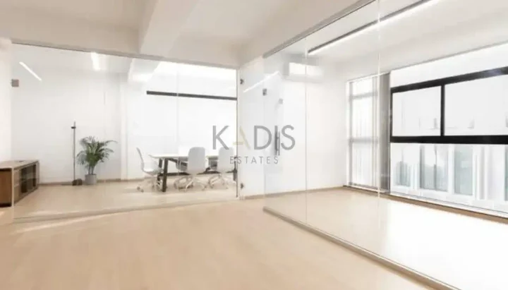 Office 300 m² for rent in Limassol, Limassol - Agia Zoni