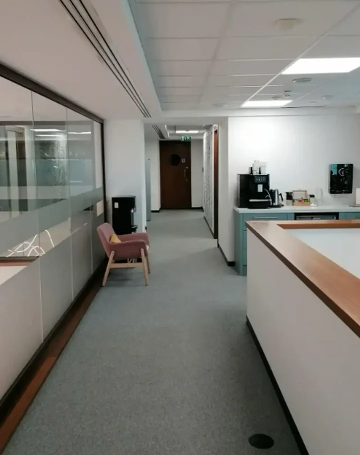 Office 582 m² for rent in Limassol, Limassol - Agia Zoni
