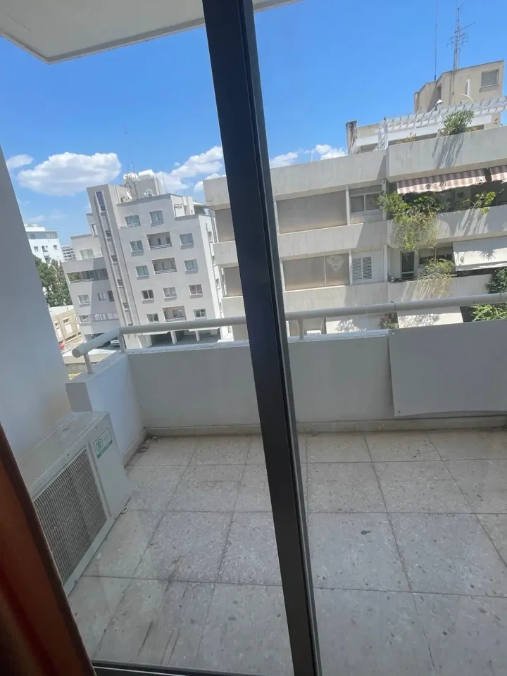 2-bedroom apartments for rent 110 m² in Nicosia, Agioi Omologites