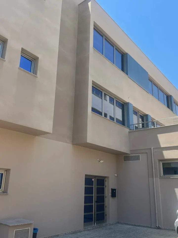 Office 396 m² for rent in Limassol, Limassol - Petrou Kai Pavlou