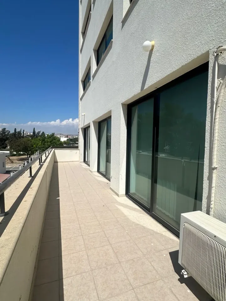 Office 70 m² for rent in Limassol, Limassol - Agios Nektarios