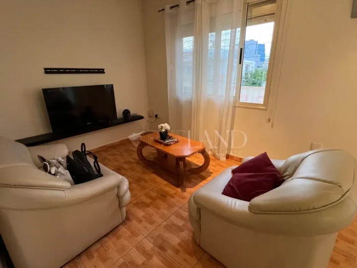 Semi-detached house for rent 100 m² in Limassol, Limassol - Agios Nicolaos