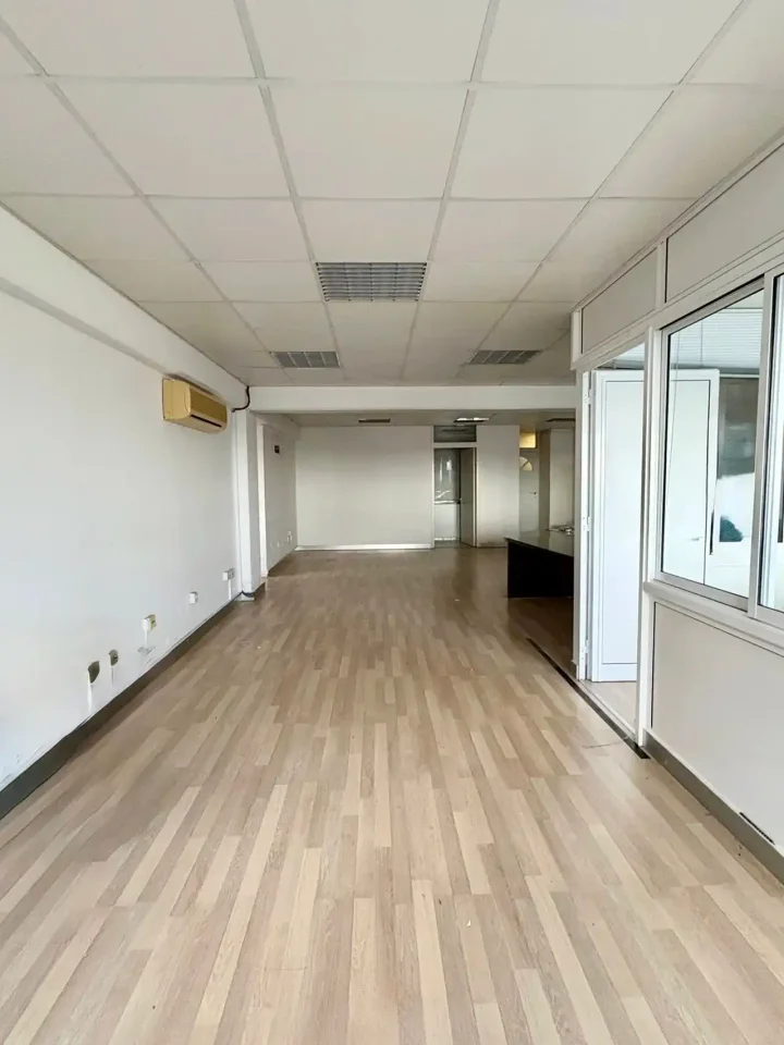 Office 177 m² for rent in Paphos, Paphos - Agios Theodoros