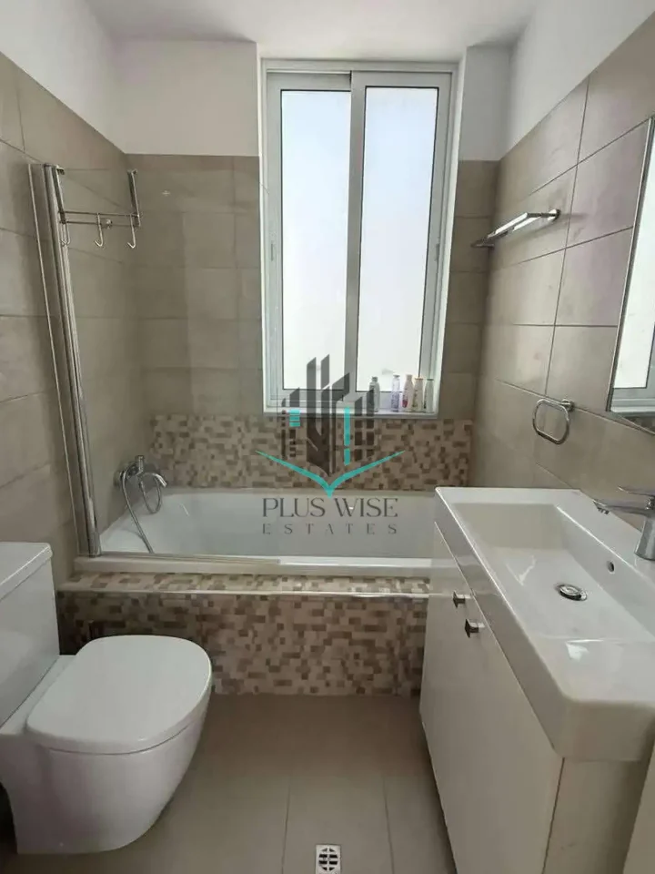4-bedroom villa for rent 230 m² in Larnaca, Oroklini