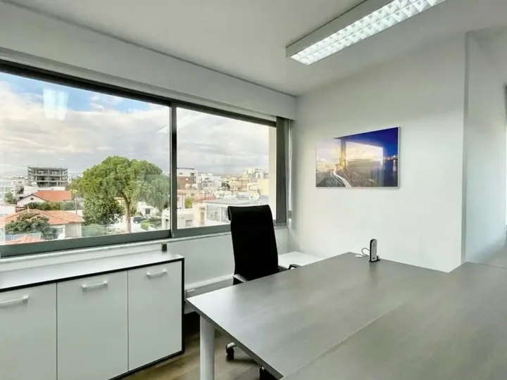 Office 100 m² for rent in Limassol, Limassol - Agios Nicolaos