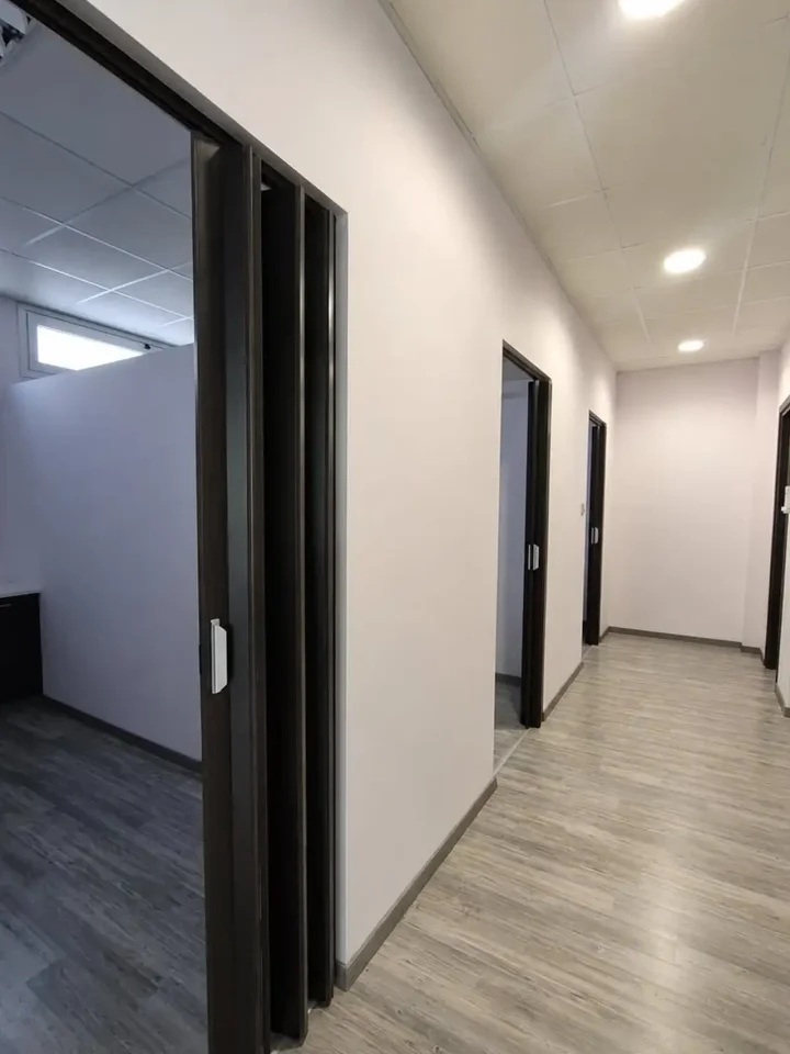 Trading area 72 m² for rent in Limassol, Limassol - Kapsalos