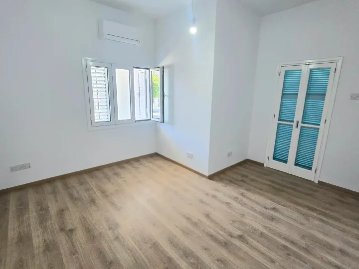 3-bedroom semi-detached house for rent 130 m² in Nicosia, Strovolos - Dasoupolis
