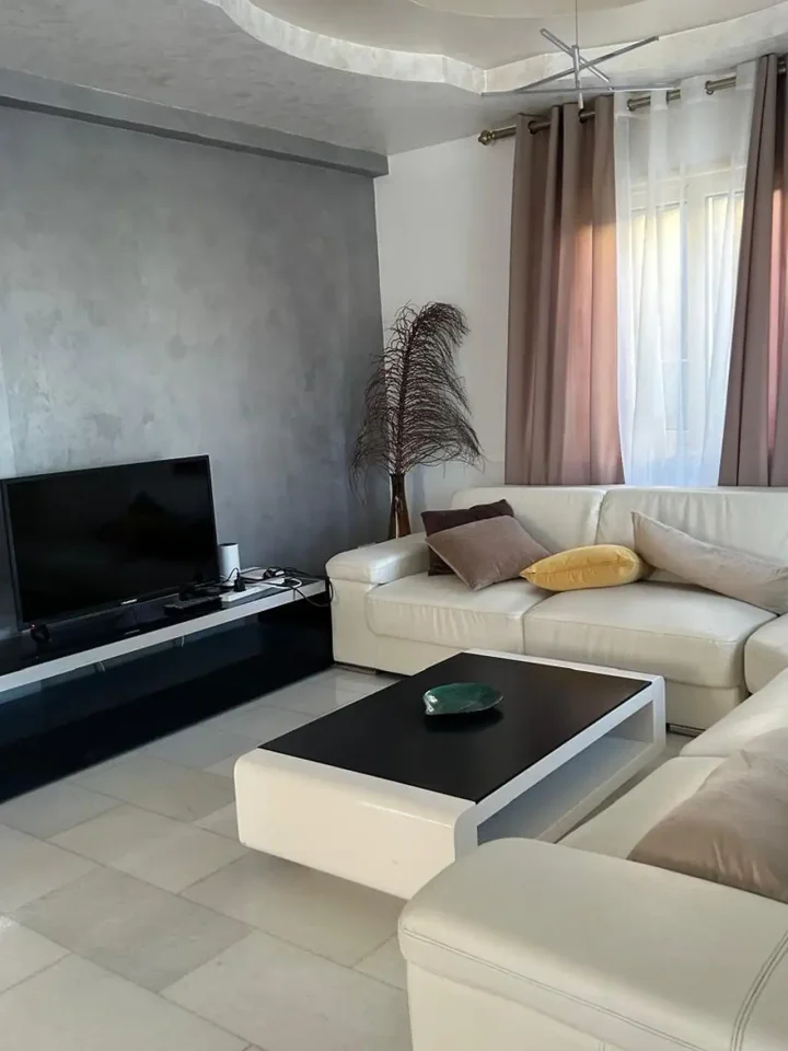 Βίλα προς ενοικίαση 400 μ² στην τοποθεσία Limassol, Potamos Germasogeias