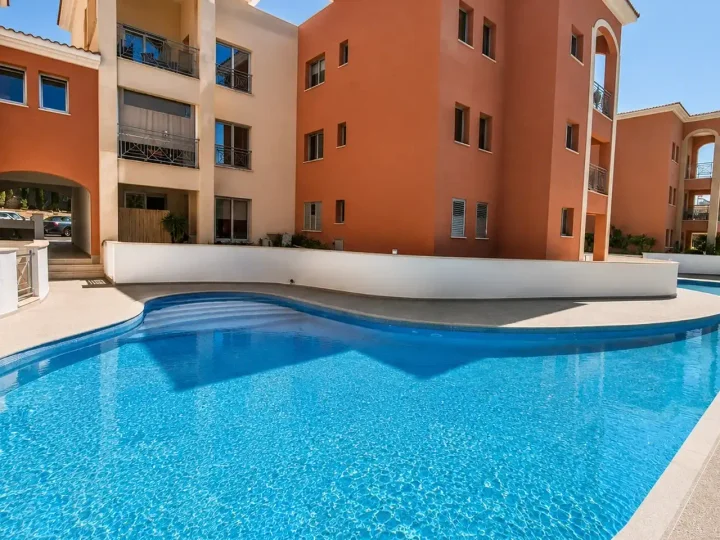 Apartments for rent 140 m² in Paphos, Paphos - Universal
