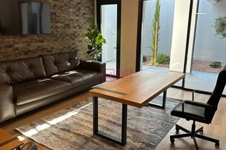 6+ bedroom villa for rent 800 m² in Limassol, Souni