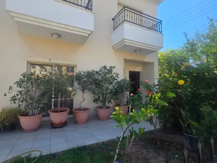 Отдельный дом в аренду 280 м² в Limassol, Potamos Germasogeias