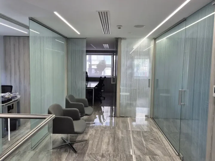 Office 300 m² for rent in Limassol, Limassol - Agios Nicolaos