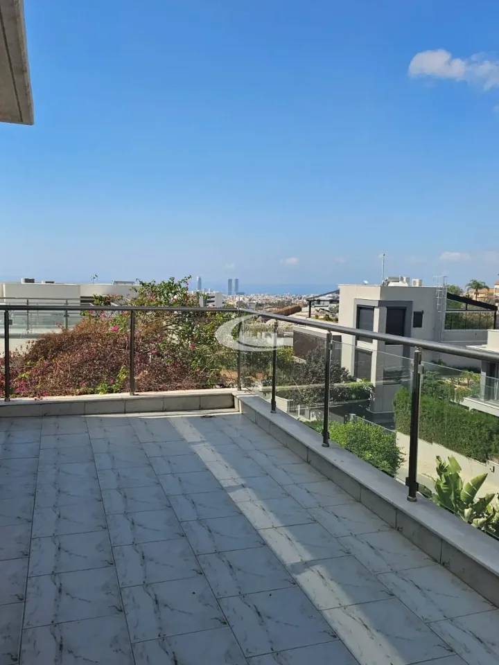3-bedroom detached house for rent 160 m² in Limassol, Germasogeia