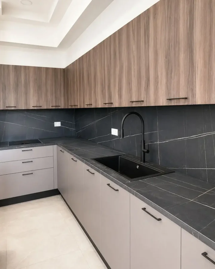 2-спальная апартаменты в аренду 90 м² в Limassol, Germasogeia