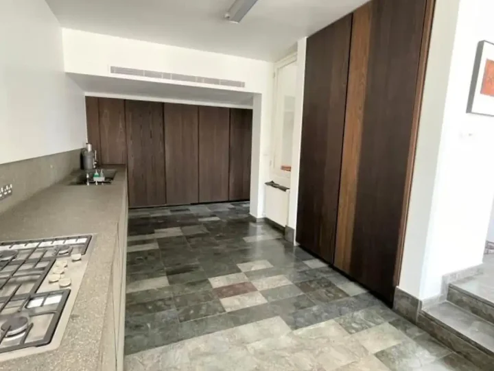 Отдельный дом в аренду 480 м² в Limassol, Historical Center