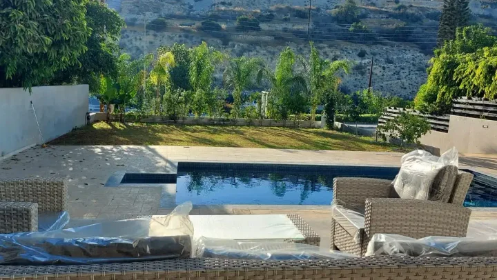 5-bedroom detached house for rent 200 m² in Limassol, Agios Tychon